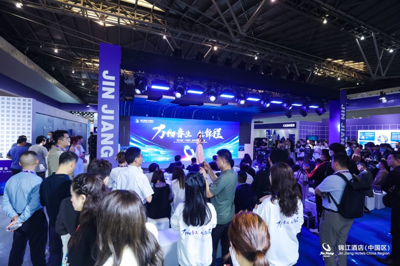 1、中國區(qū)展臺大場景圖_副本.jpg